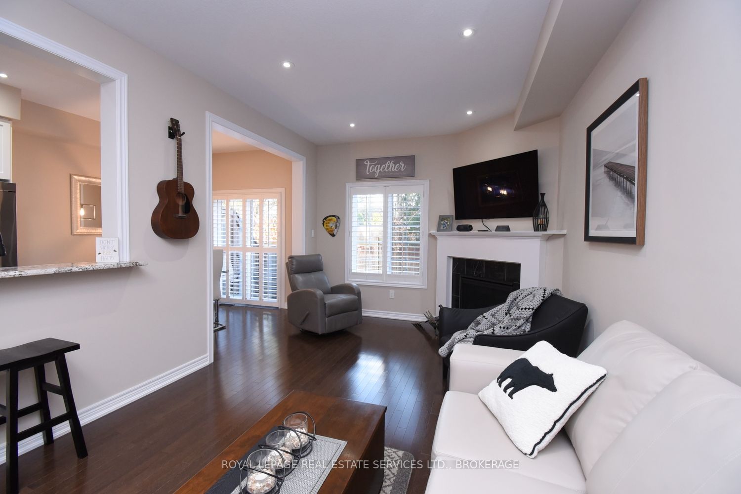 2086 GHENT Avenue, #27