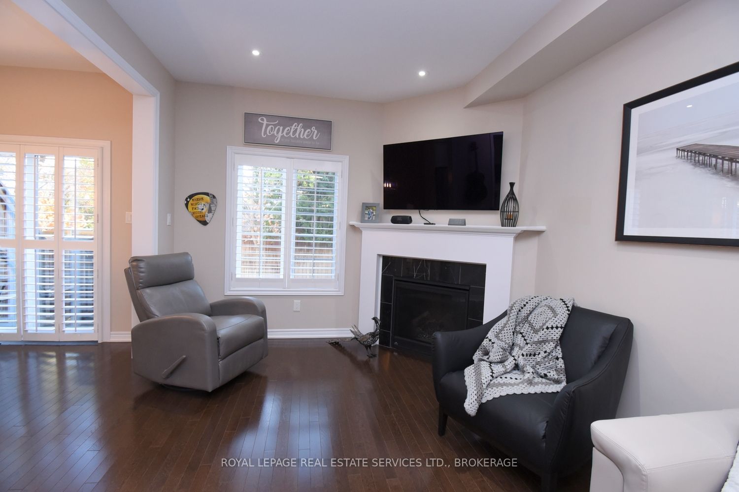 2086 GHENT Avenue, #27