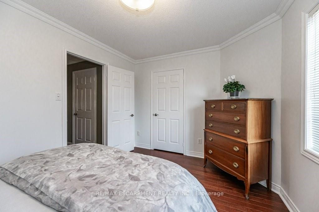 1417 Bancroft Dr