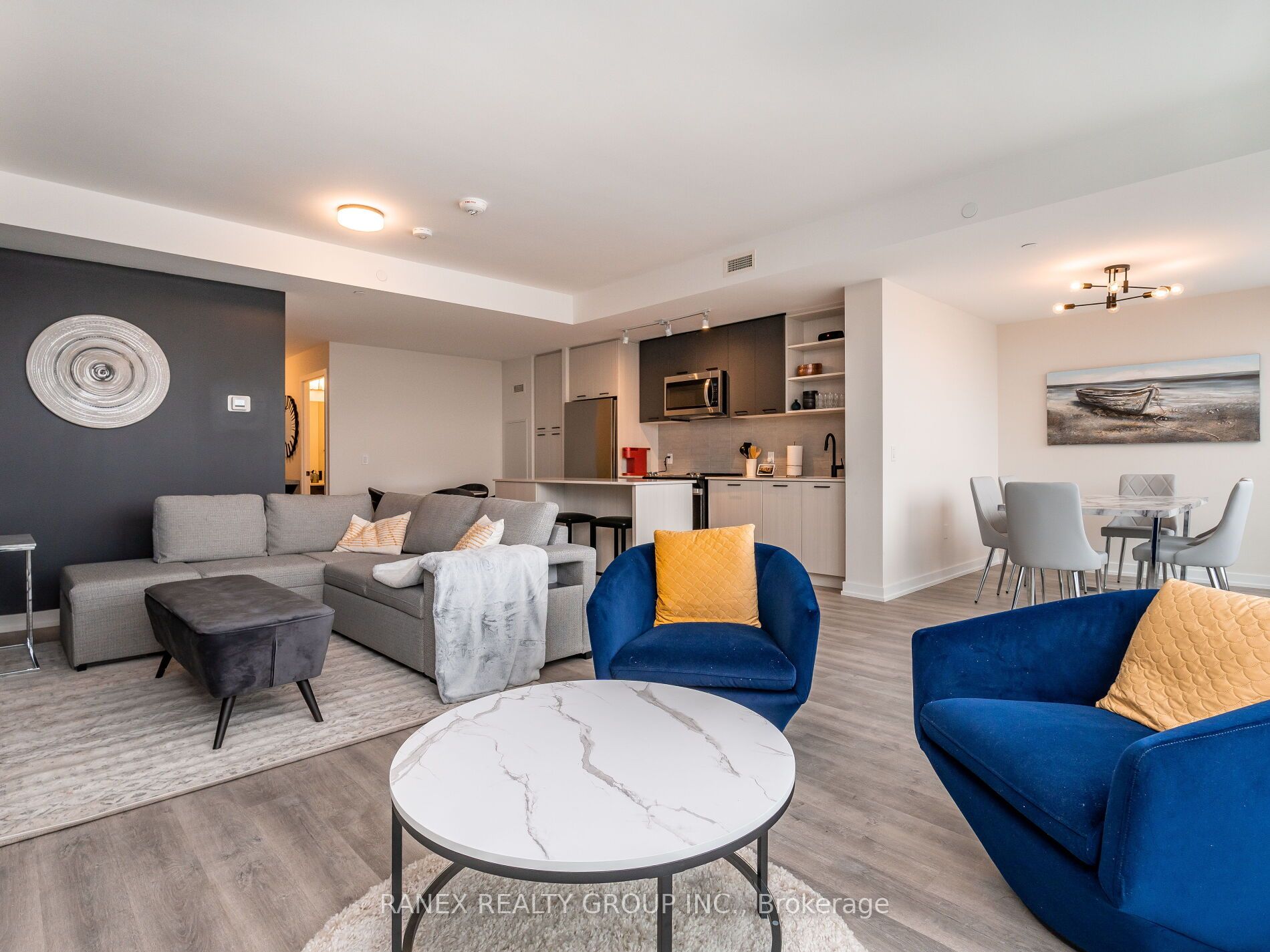 2300 St Clair Avenue W #723
