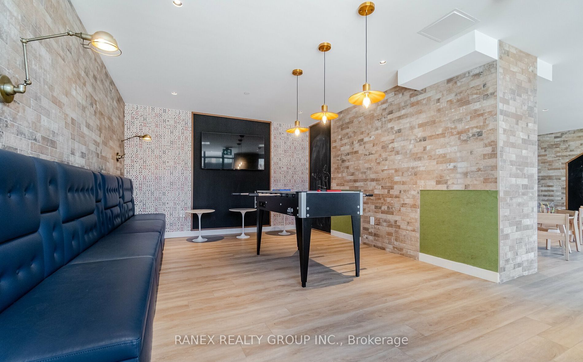 2300 St Clair Avenue W #723