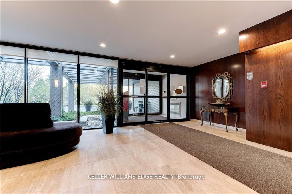 1400 Dixie Rd, #908