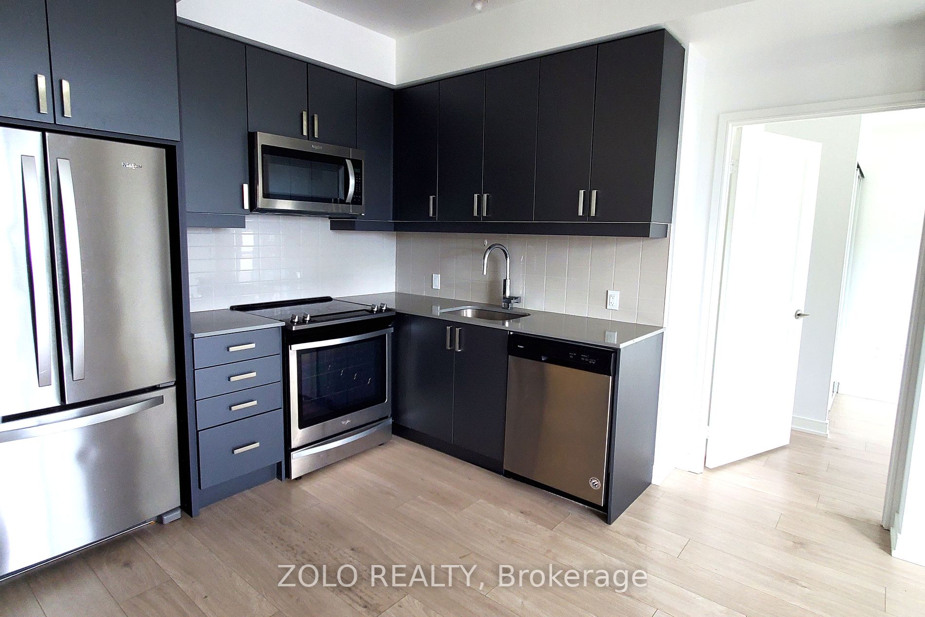 8 Nahani Way #1020