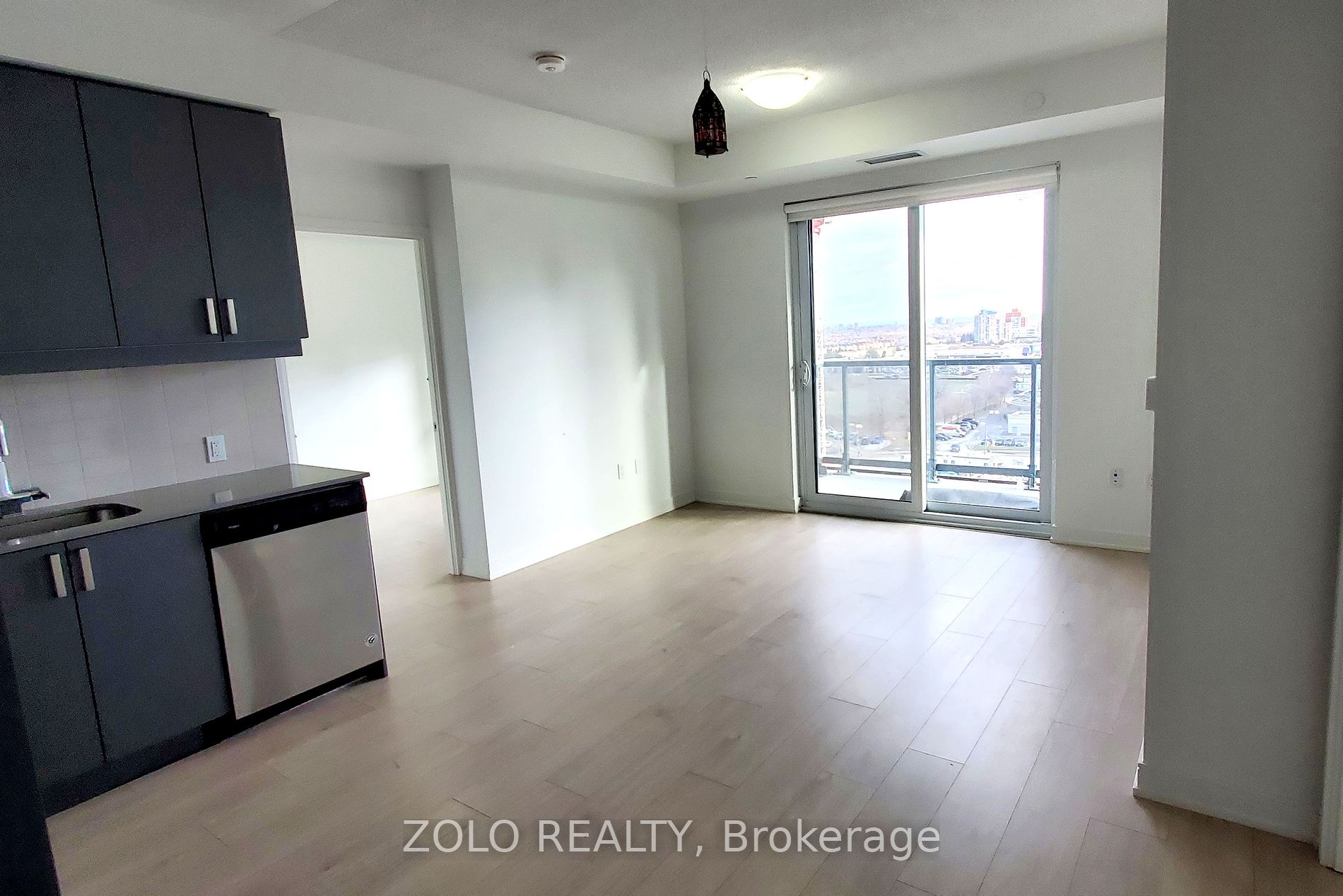 8 Nahani Way #1020