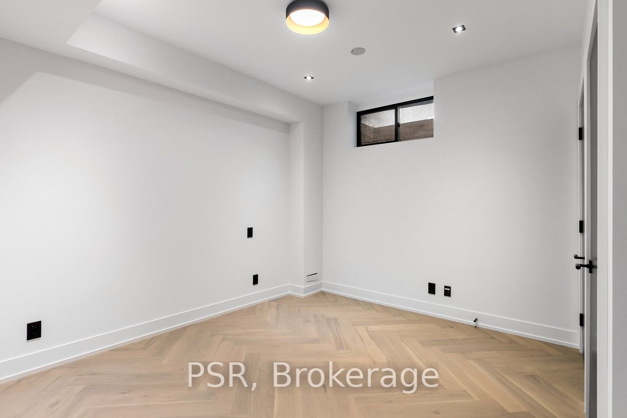 20B Broadview Avenue