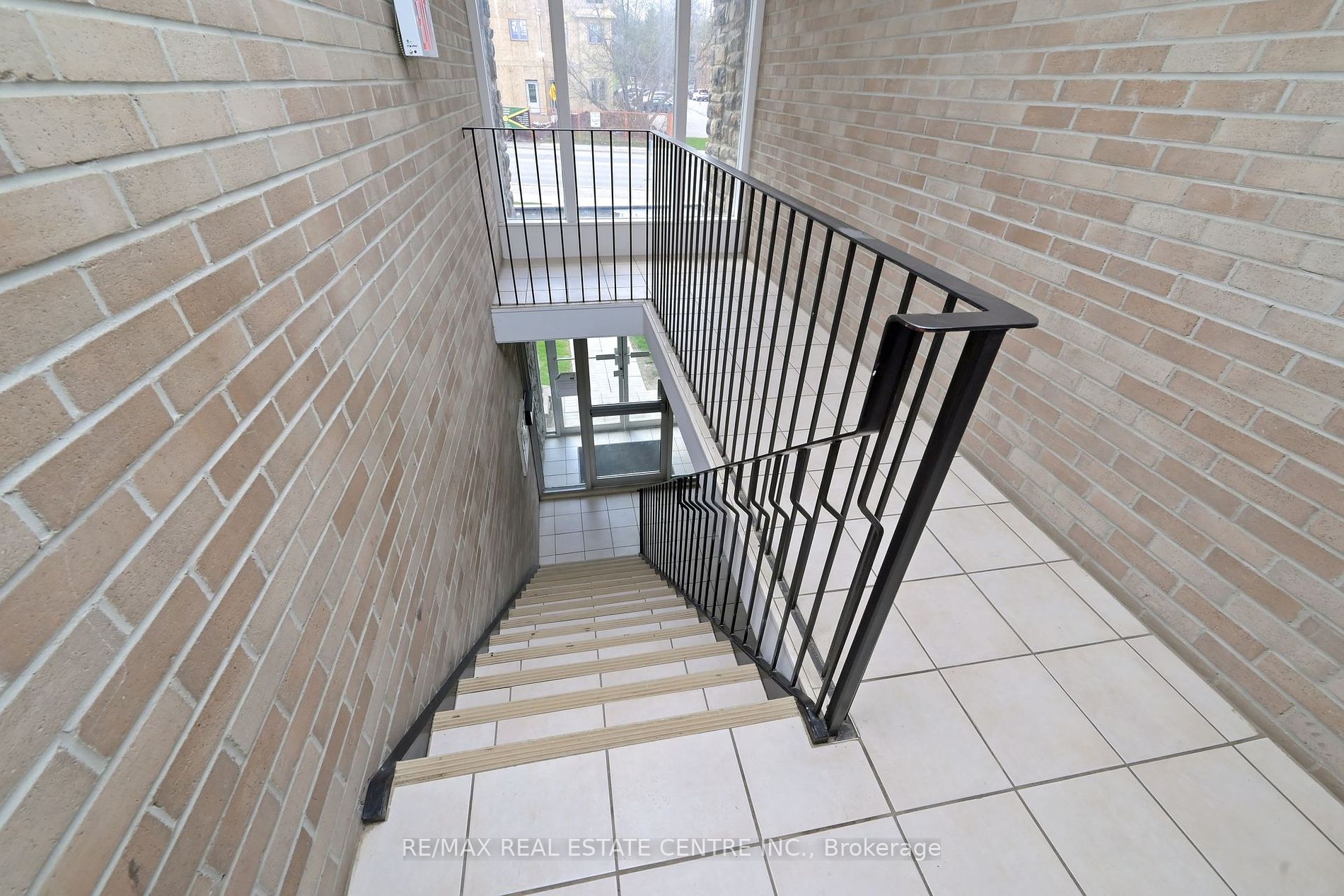 65 First Street, #20