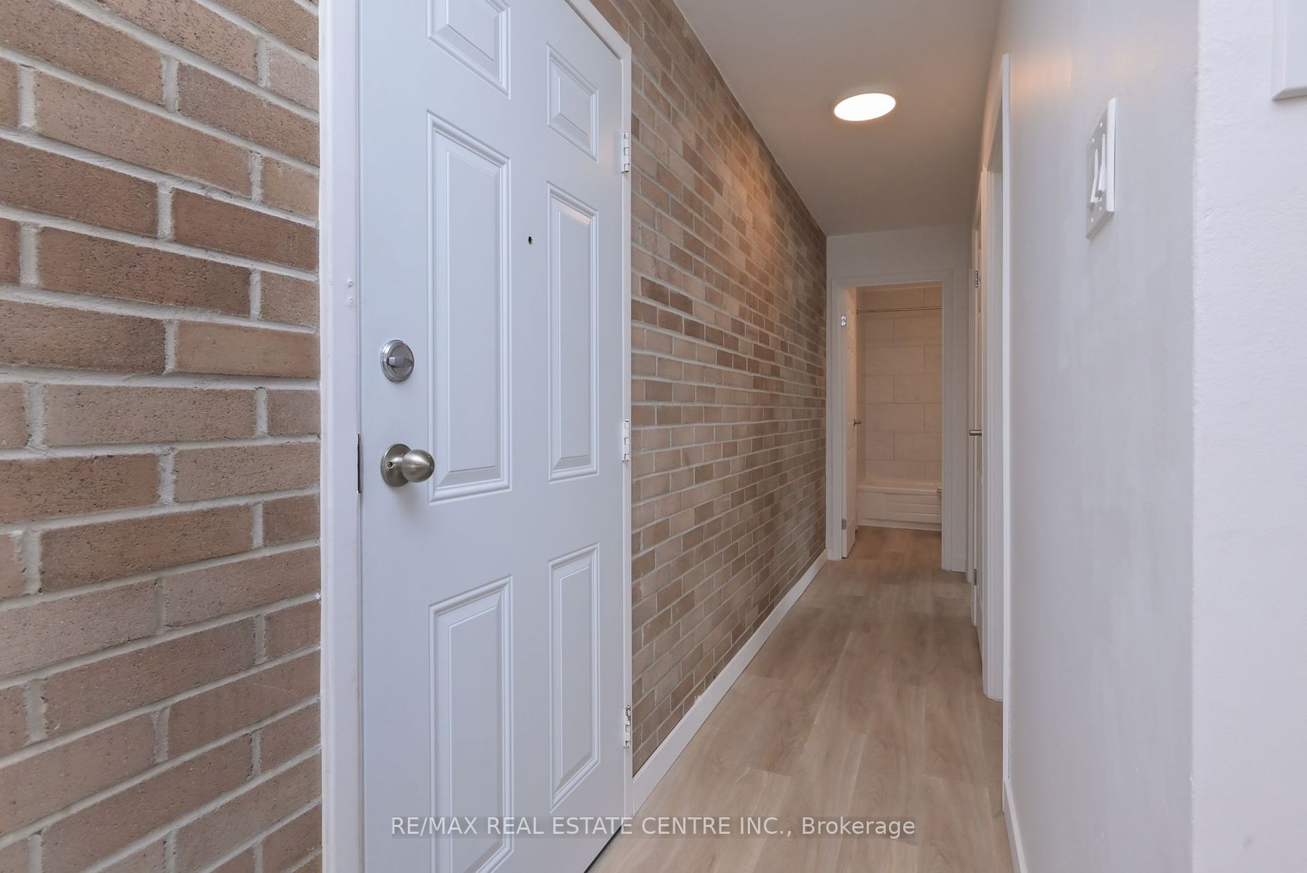 65 First Street, #20