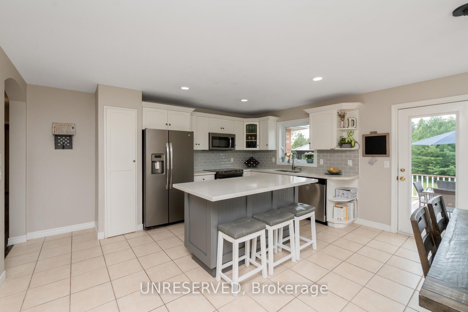 6 Morgan Drive