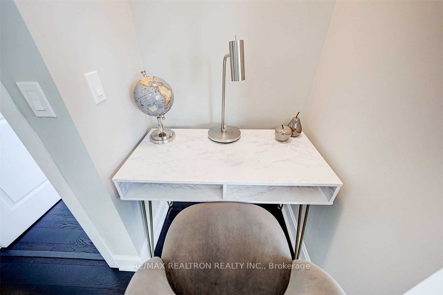 33 Shore Breeze Dr, #2501