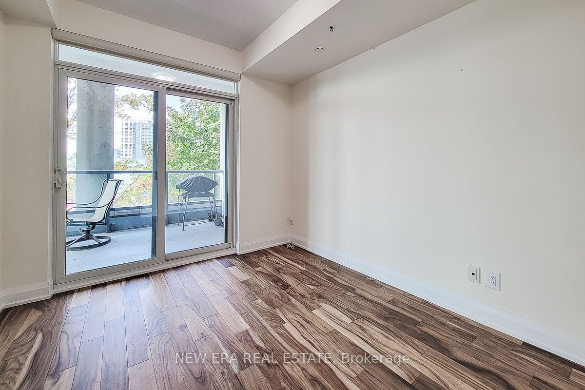 11 Bronte Rd, #323