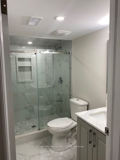 32 Helderman St