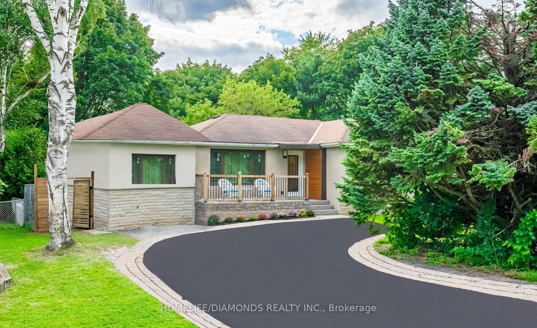 208 Glen Oak Dr