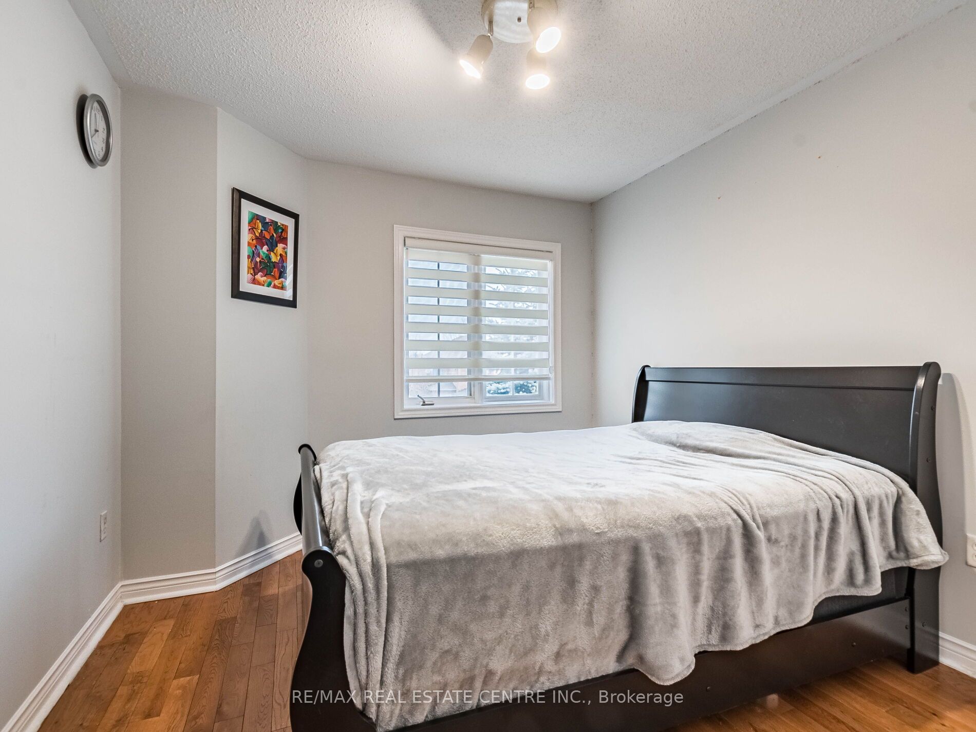 53 Pressed Brick Dr