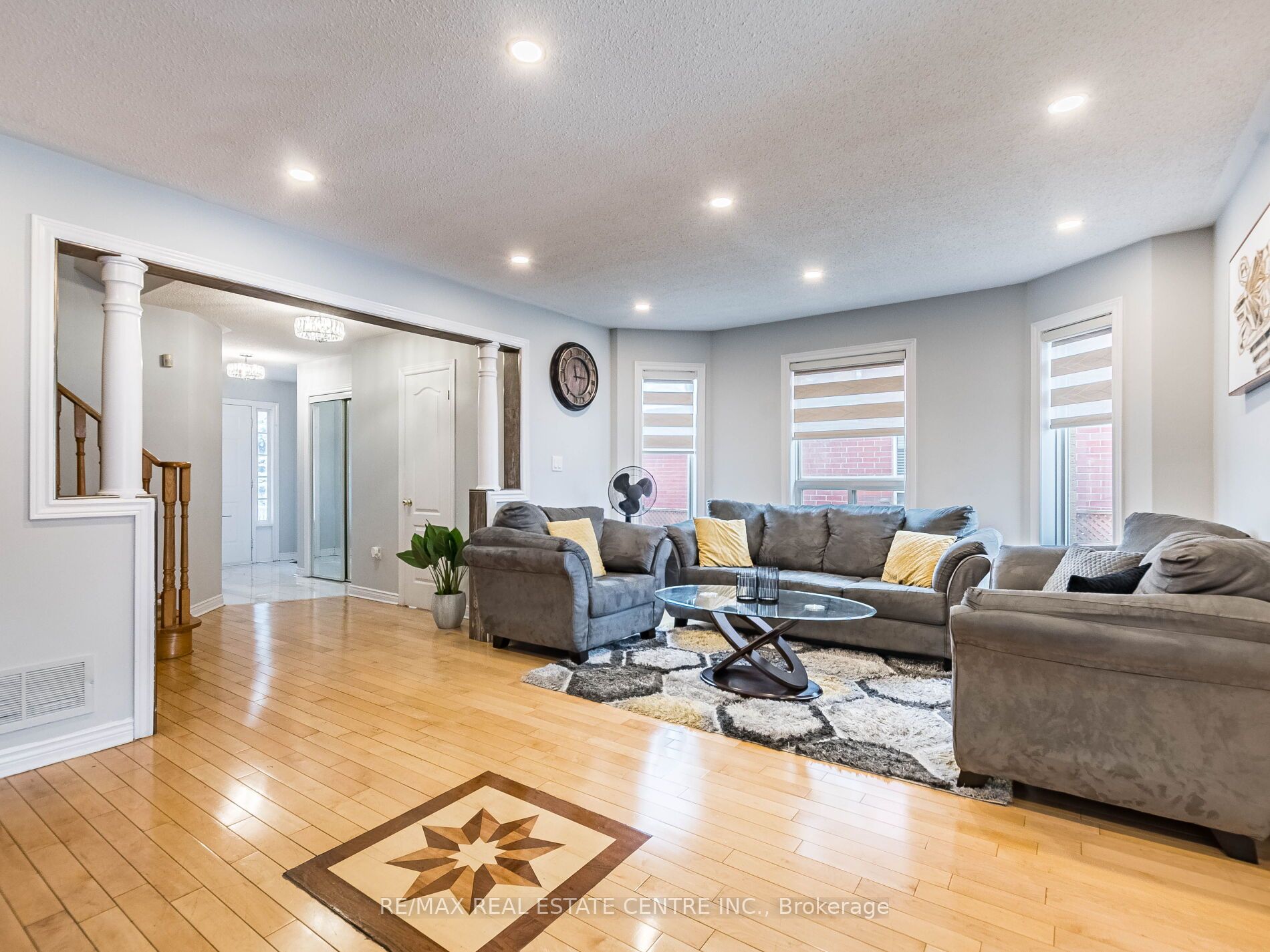 53 Pressed Brick Dr