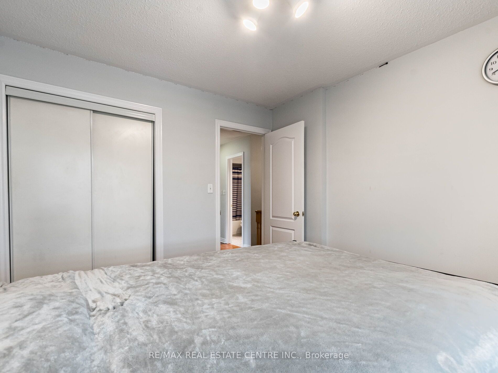53 Pressed Brick Dr