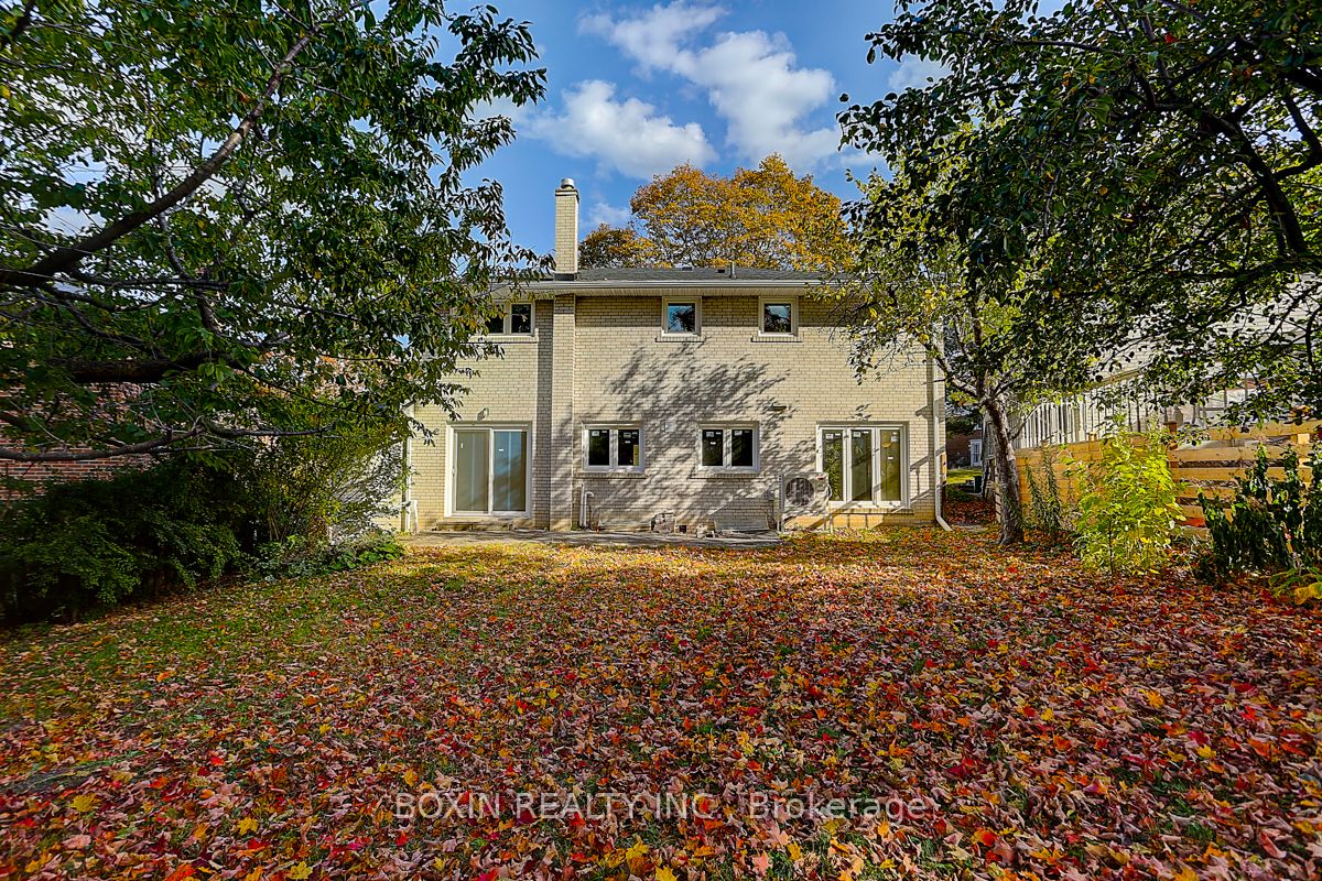 46 Waterford Dr