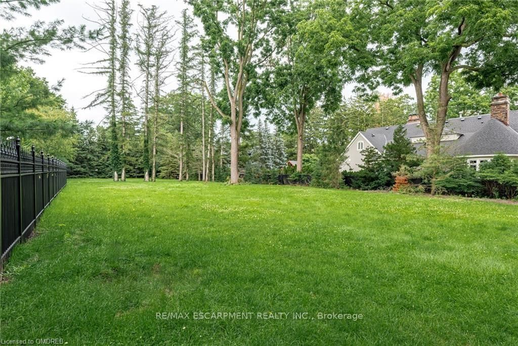 283 Balsam Dr