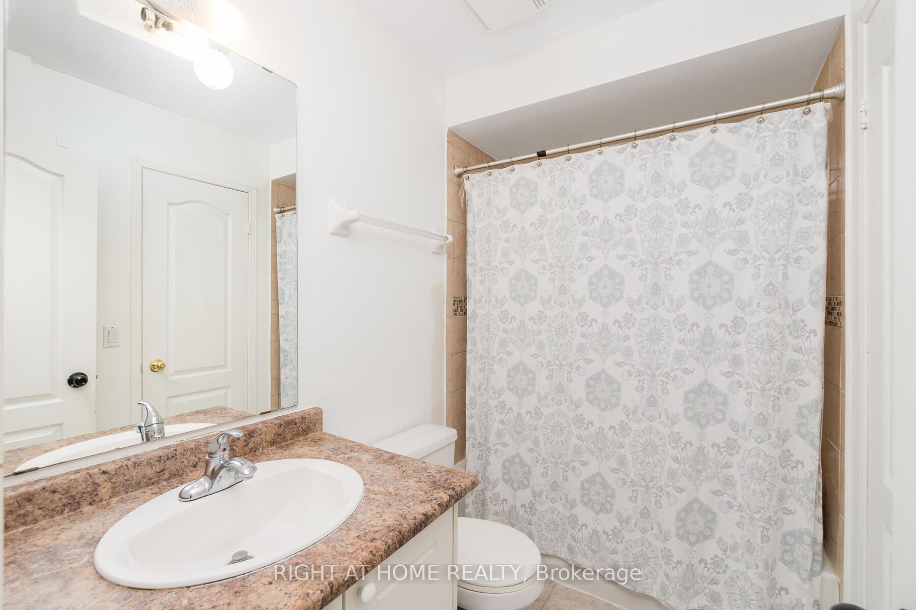 5055 Heatherleigh Ave, #146