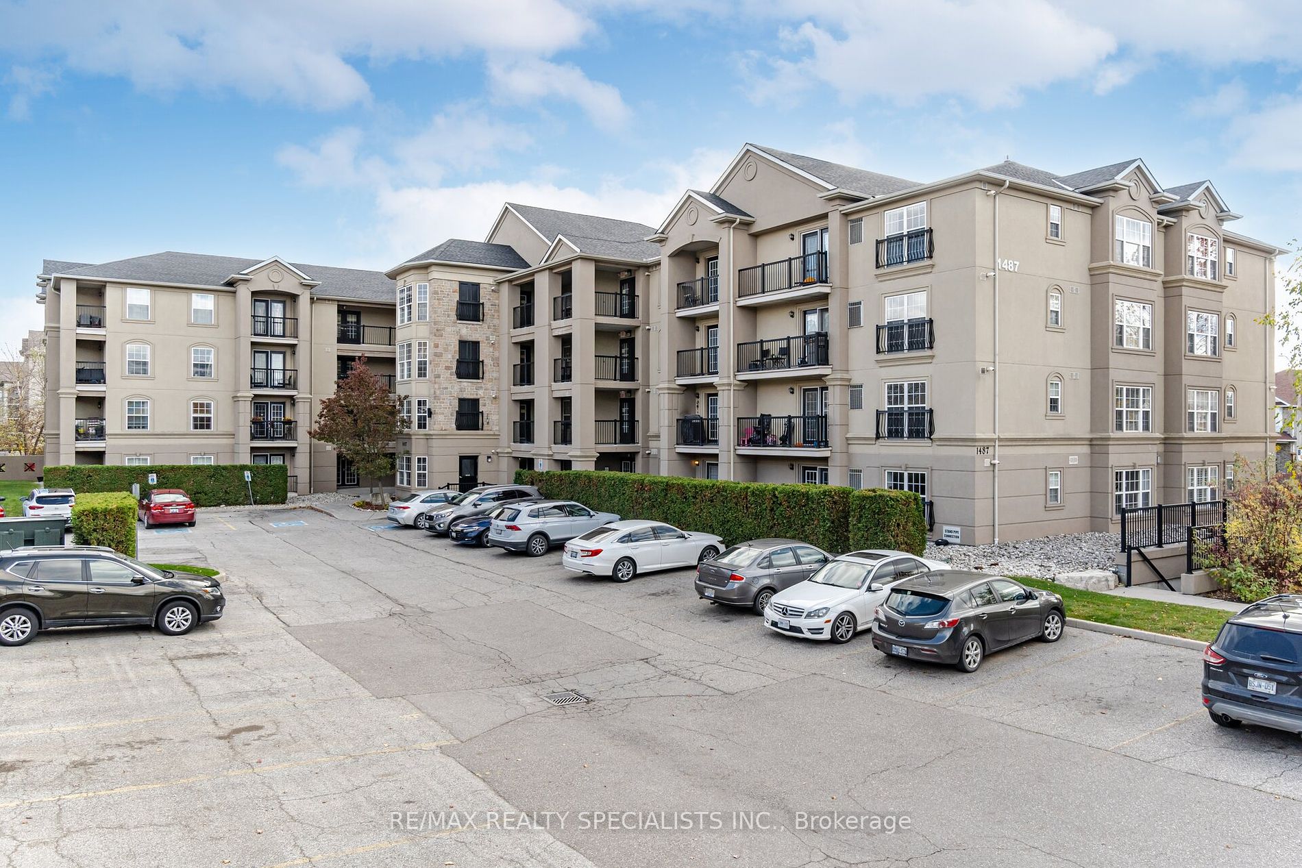 1487 Maple Avenue, #311