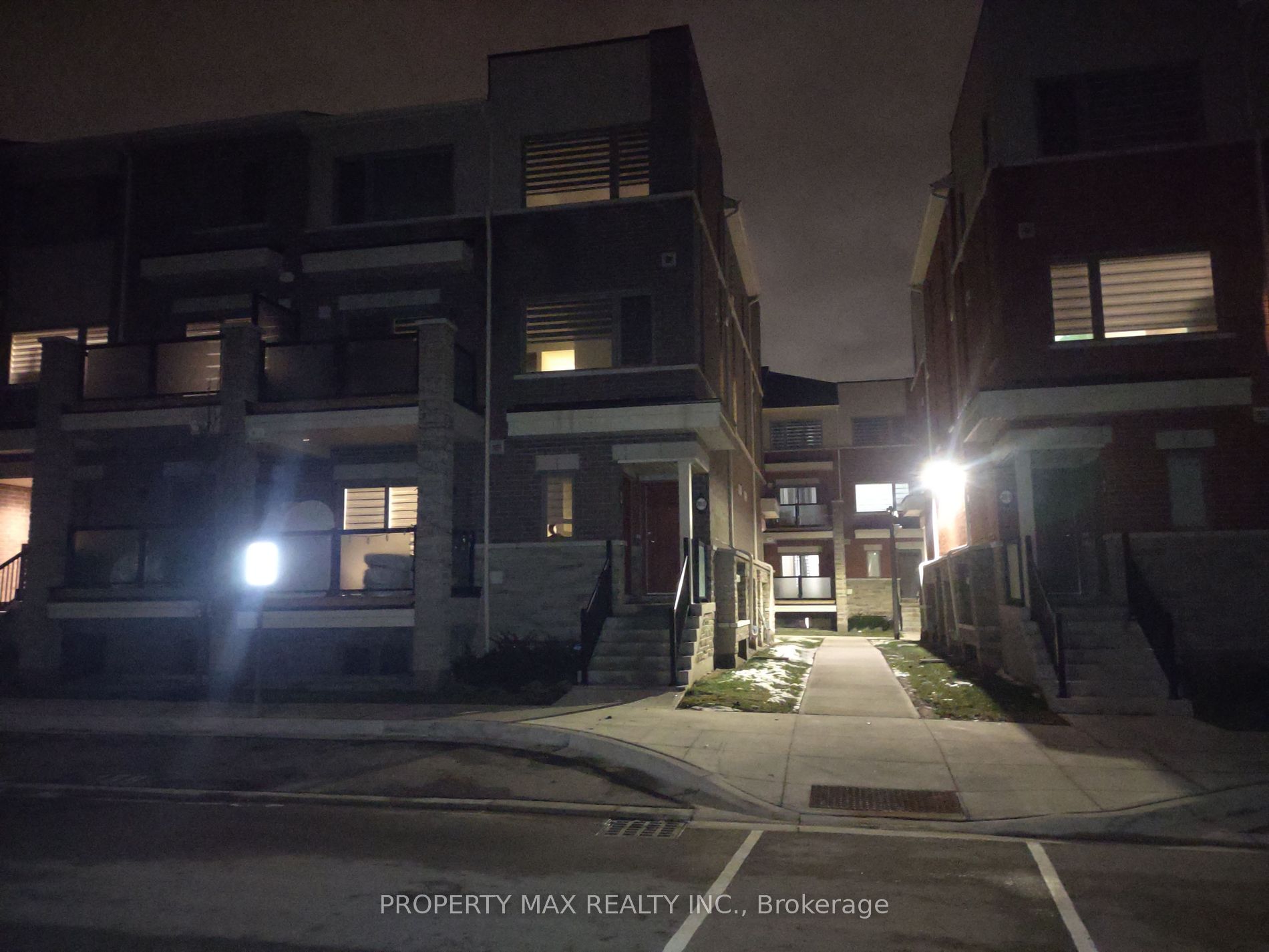 240 Lagerfeld Drive #12