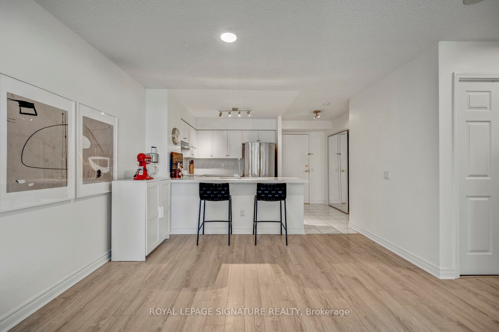 35 Kingsbridge Garden Circle, #413