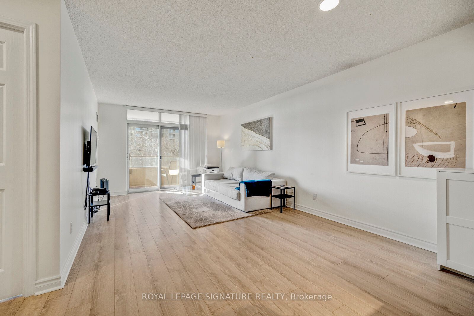 35 Kingsbridge Garden Circle, #413
