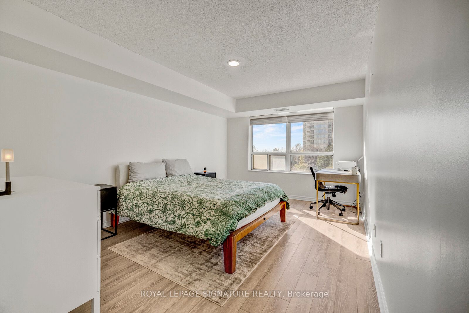 35 Kingsbridge Garden Circle, #413