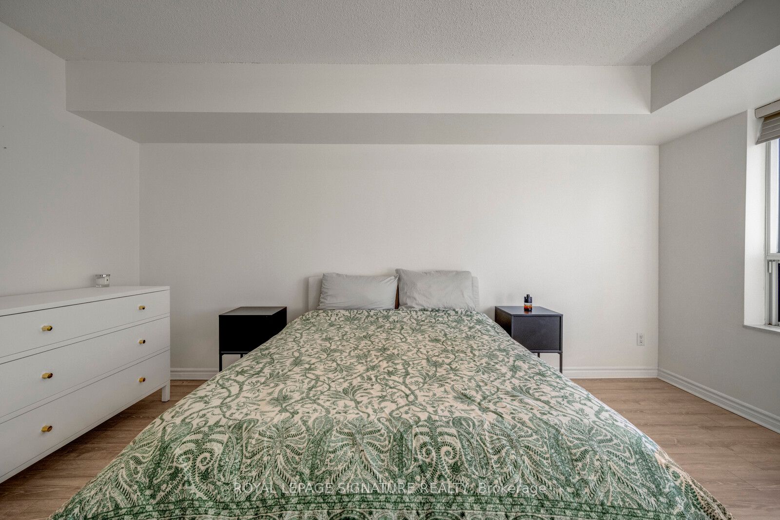 35 Kingsbridge Garden Circle, #413