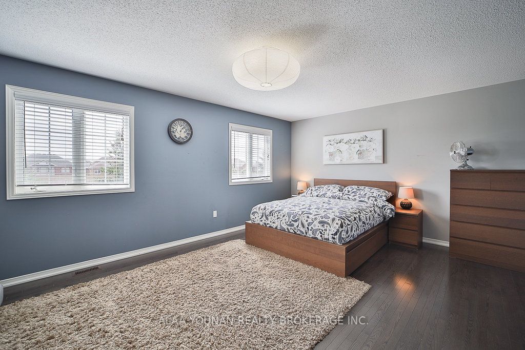 100 Delport Close