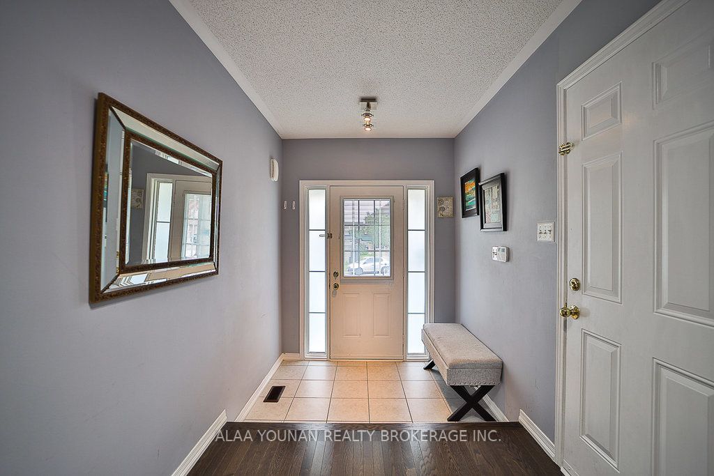 100 Delport Close