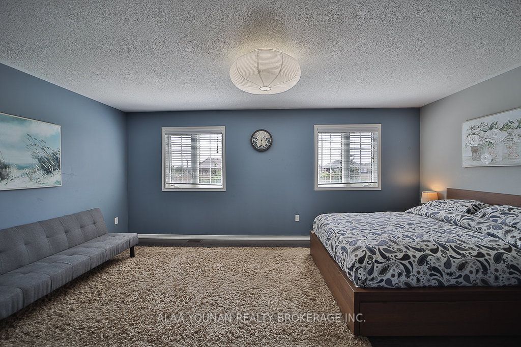 100 Delport Close