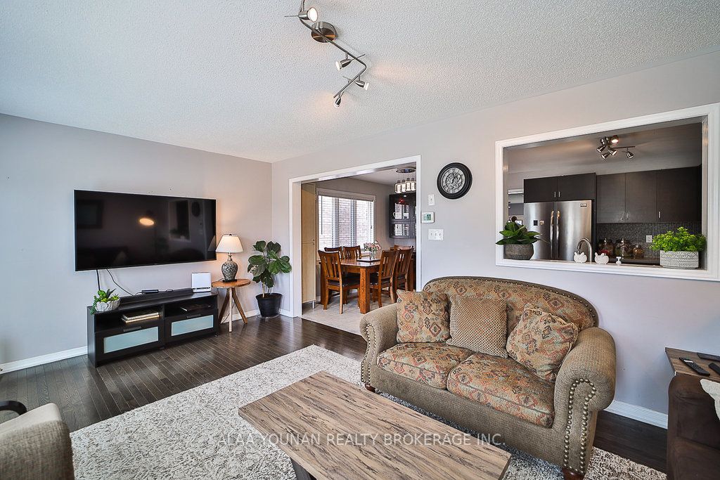 100 Delport Close