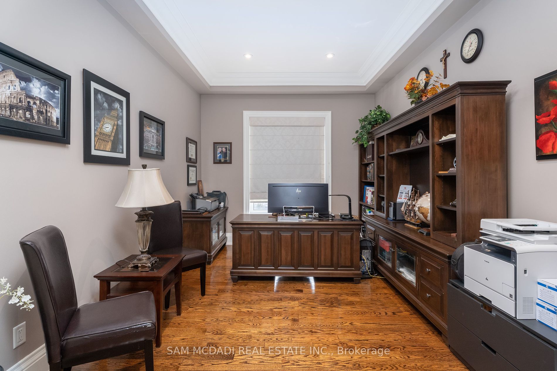 2513 Sharon Crescent