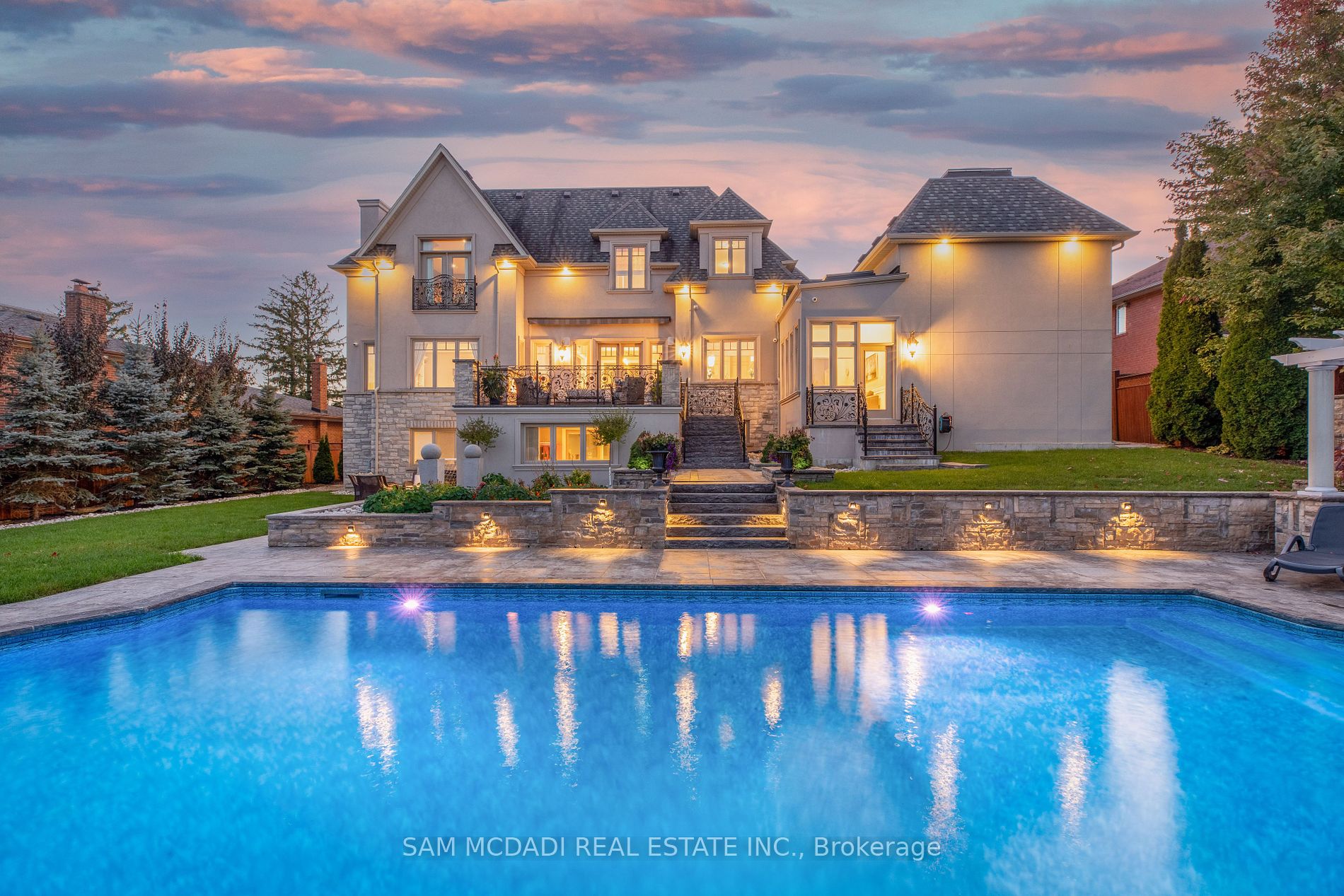 2513 Sharon Crescent