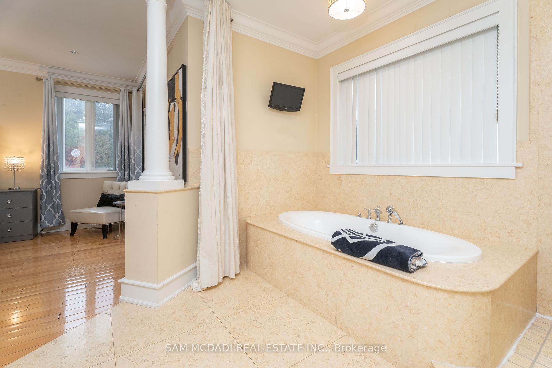 2489 Olinda Court