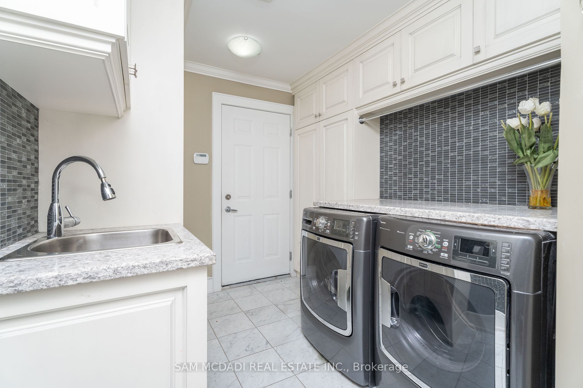 2489 Olinda Court