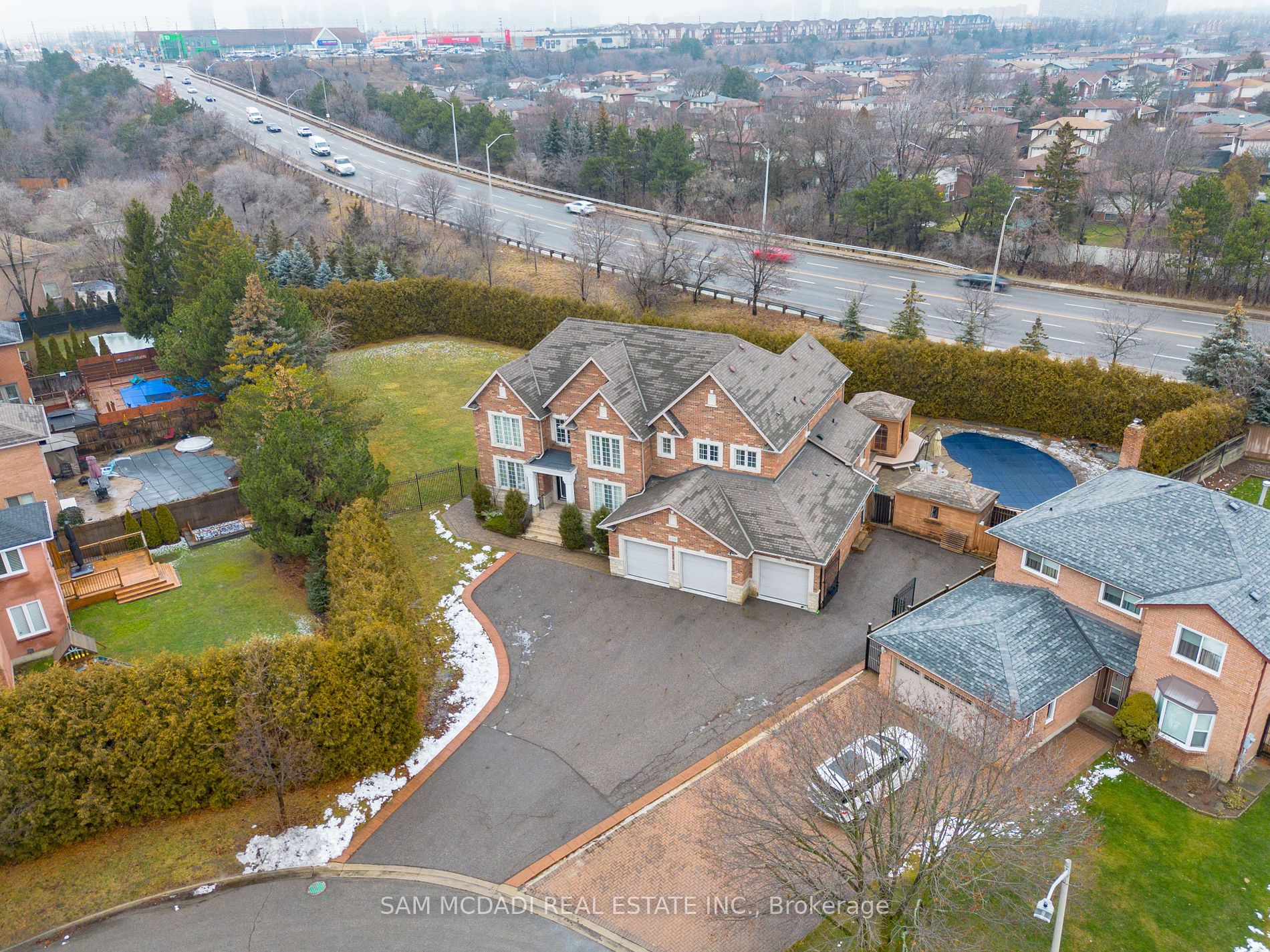 2489 Olinda Court