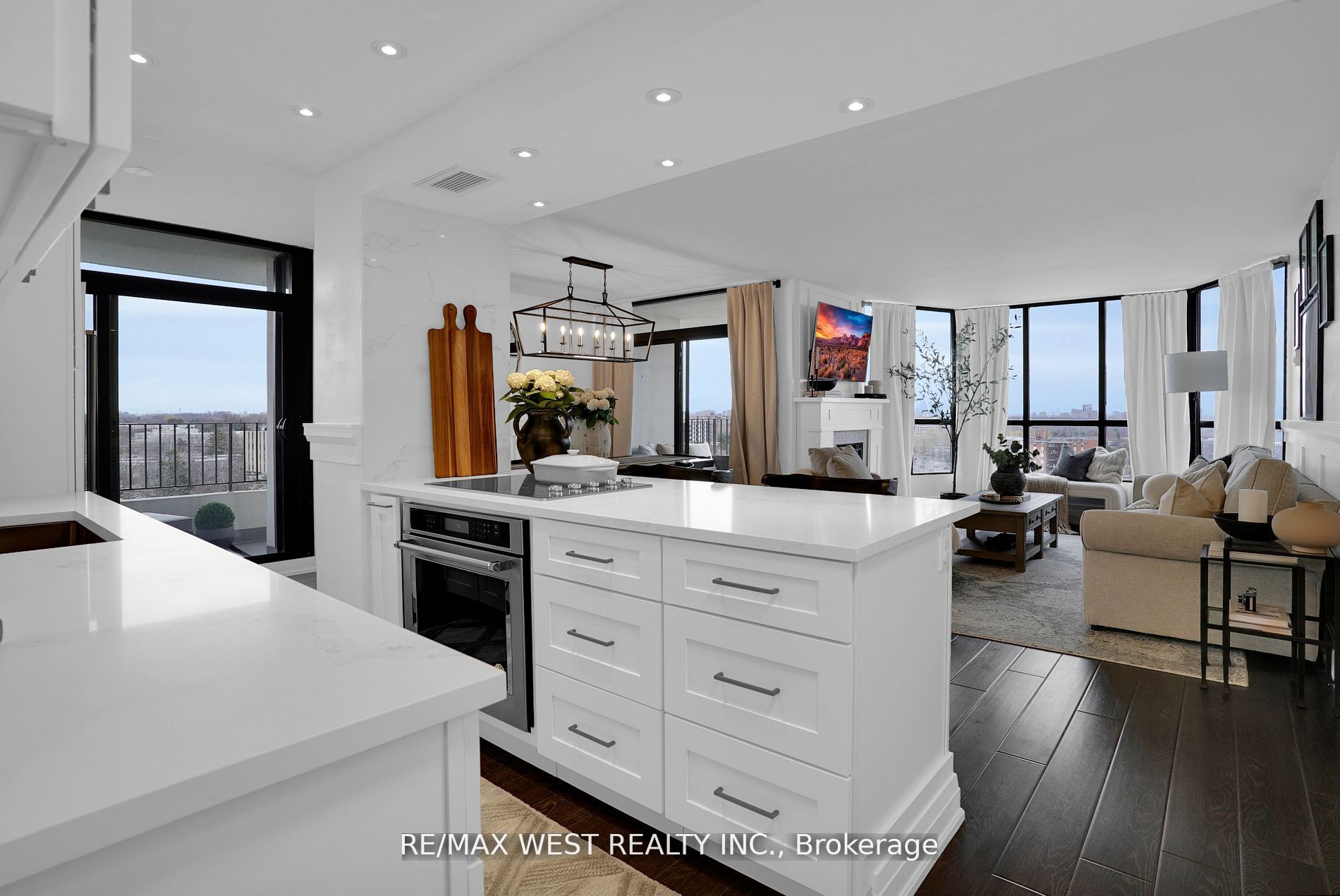 1333 Bloor St, #1217
