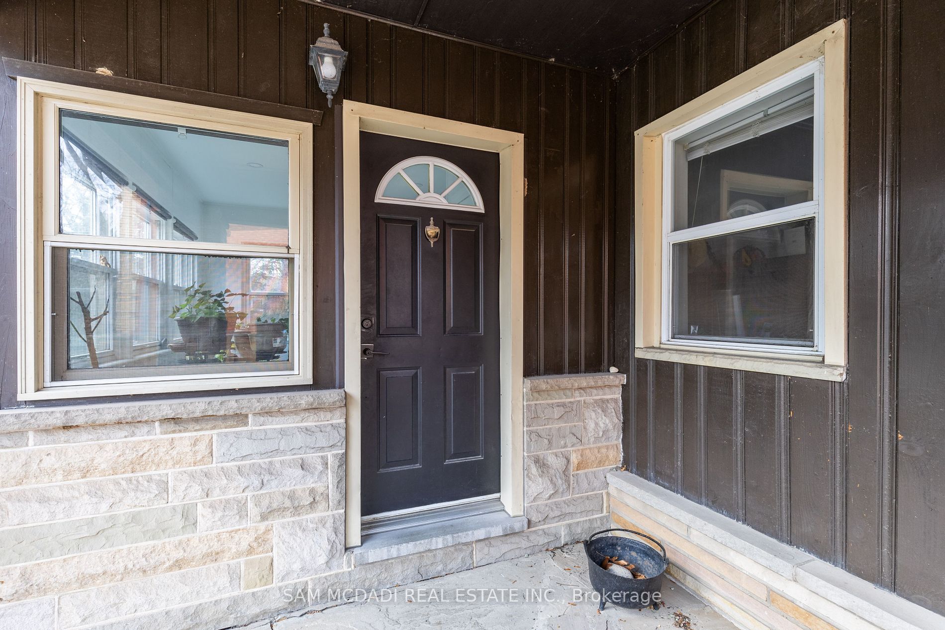 2177 Lakeshore Road