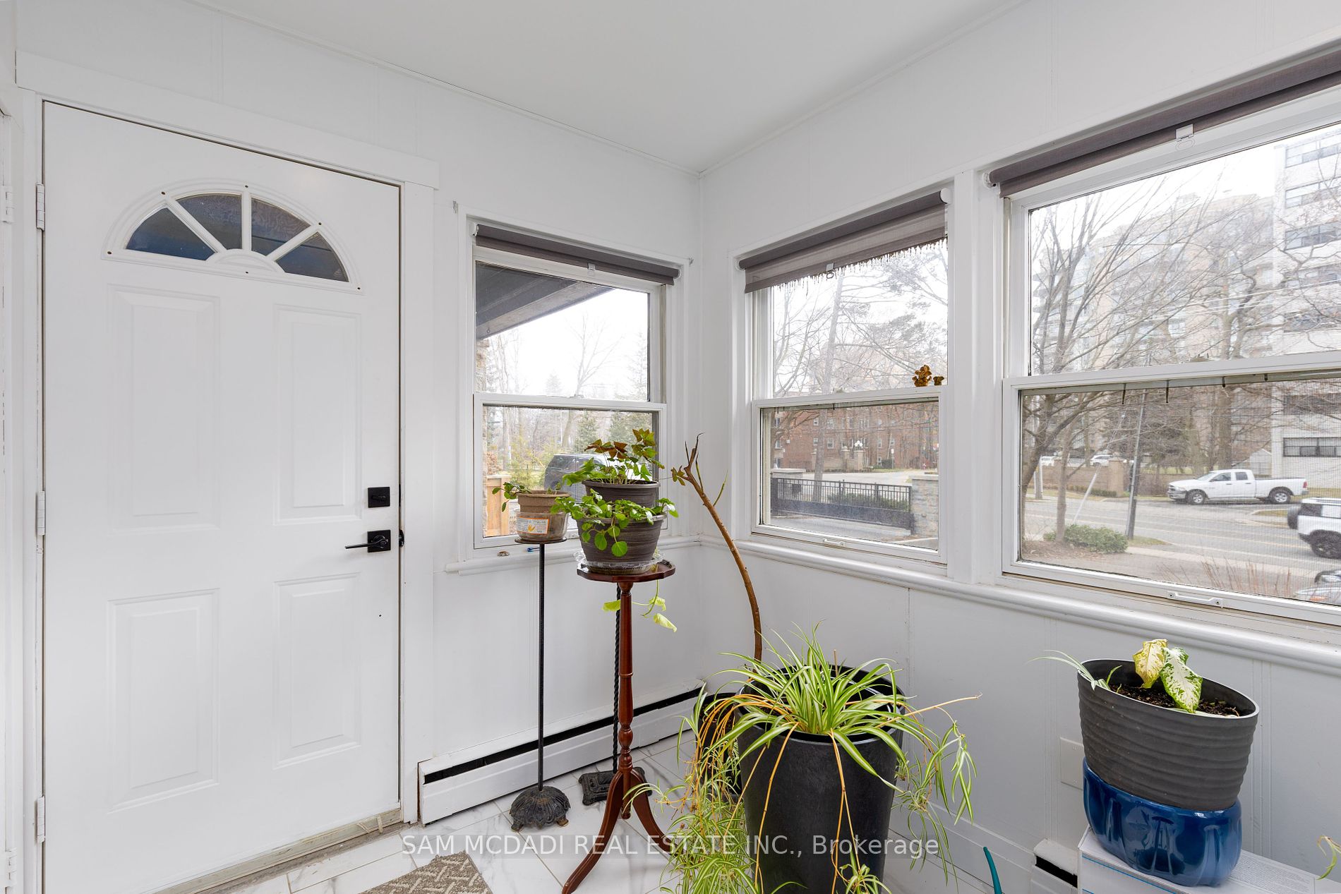 2177 Lakeshore Road