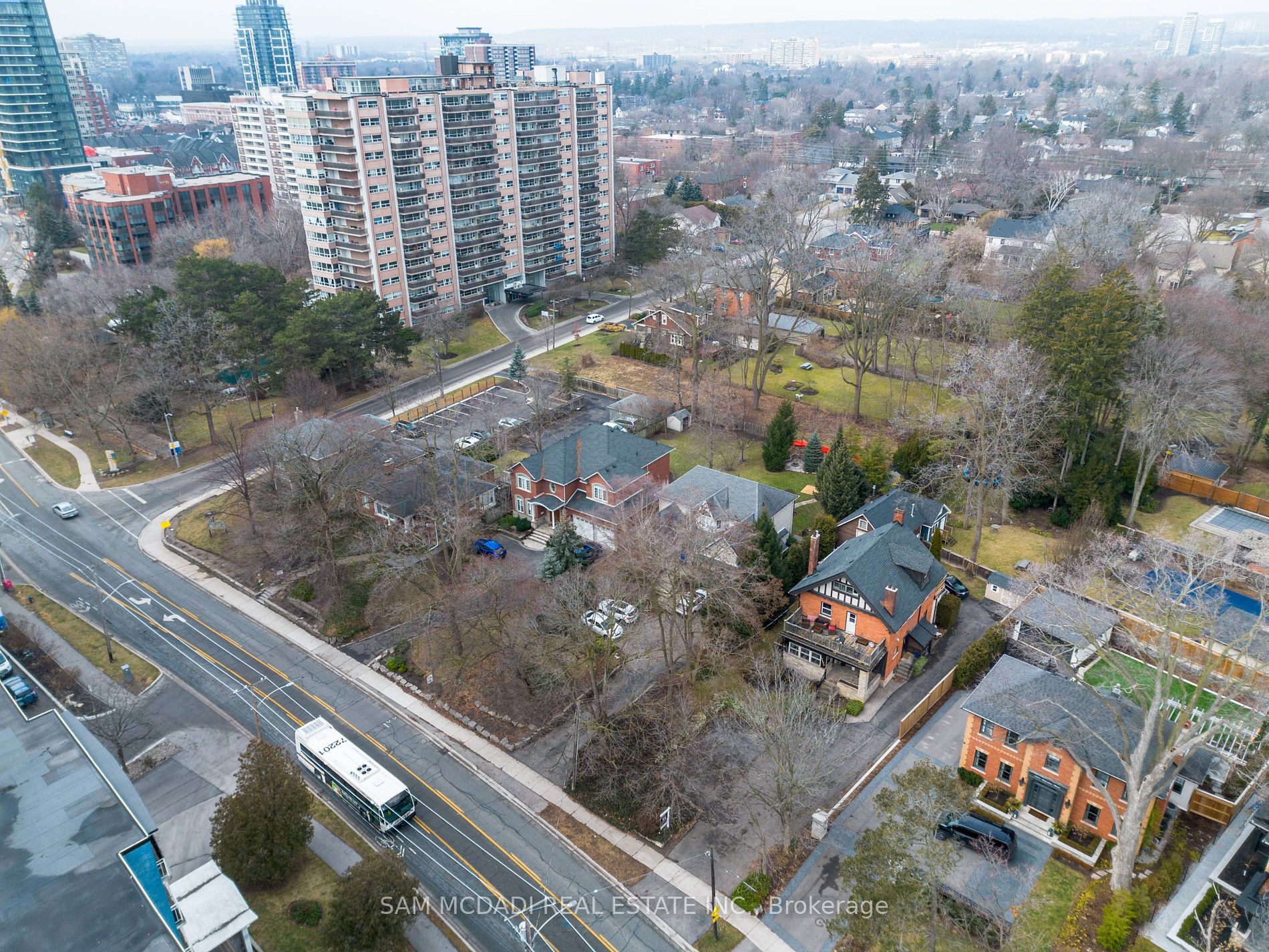 2177 Lakeshore Road