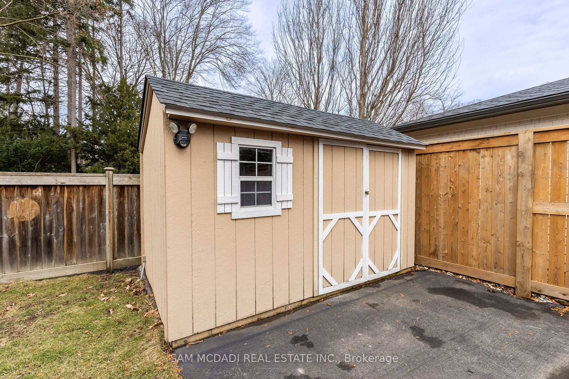 2177 Lakeshore Road