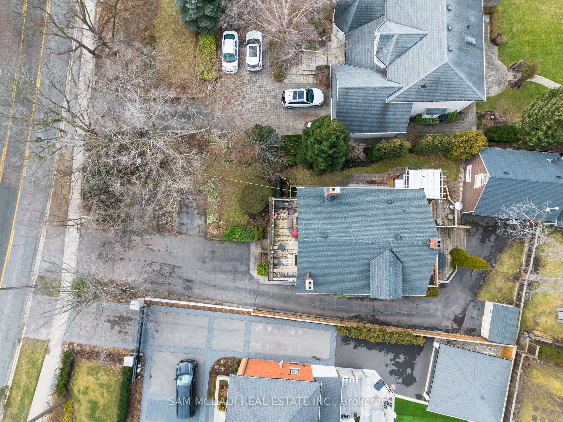 2177 Lakeshore Road