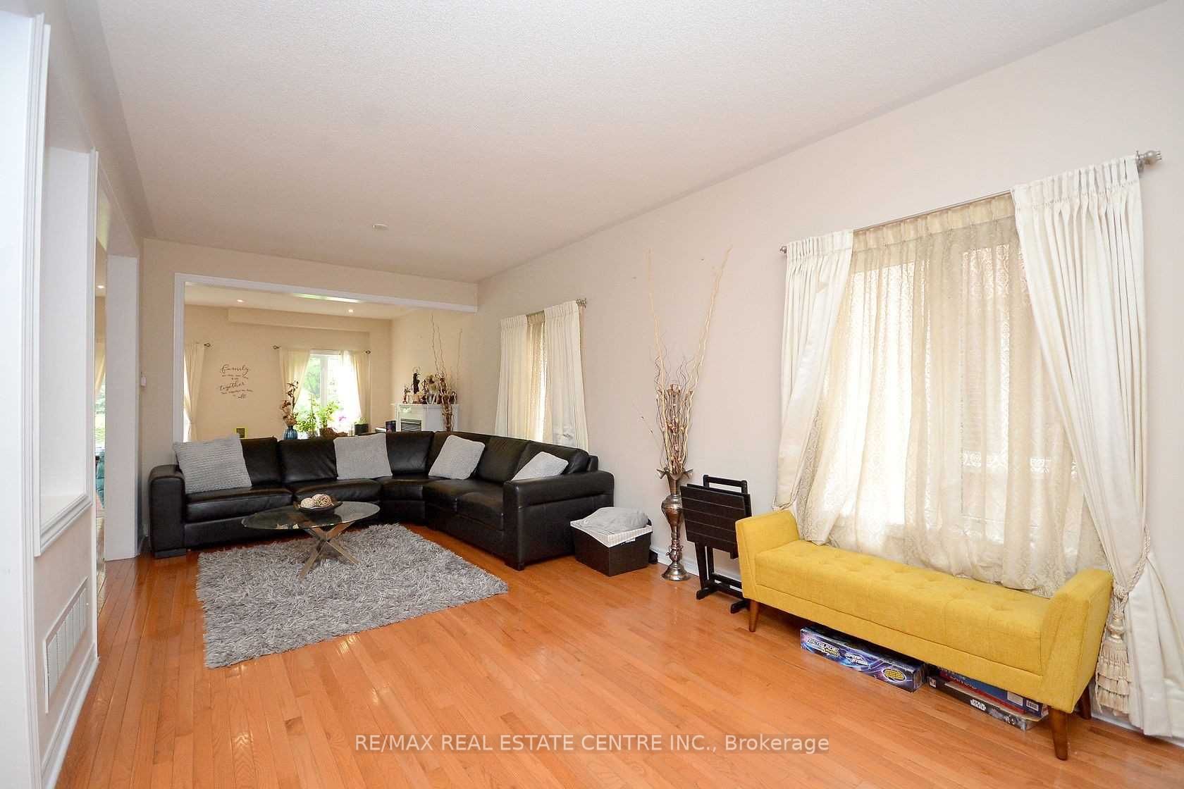 1581 Portsmouth Place