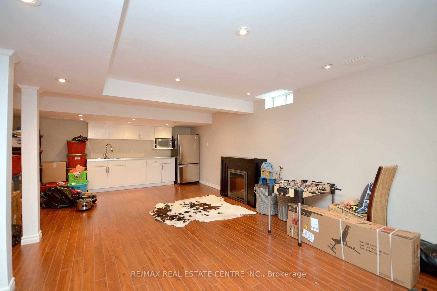 1581 Portsmouth Place