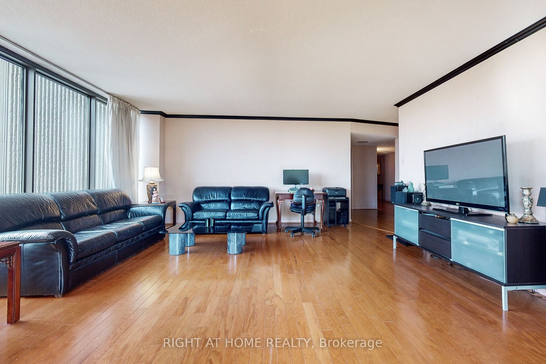 2045 Lake Shore Blvd W, #507