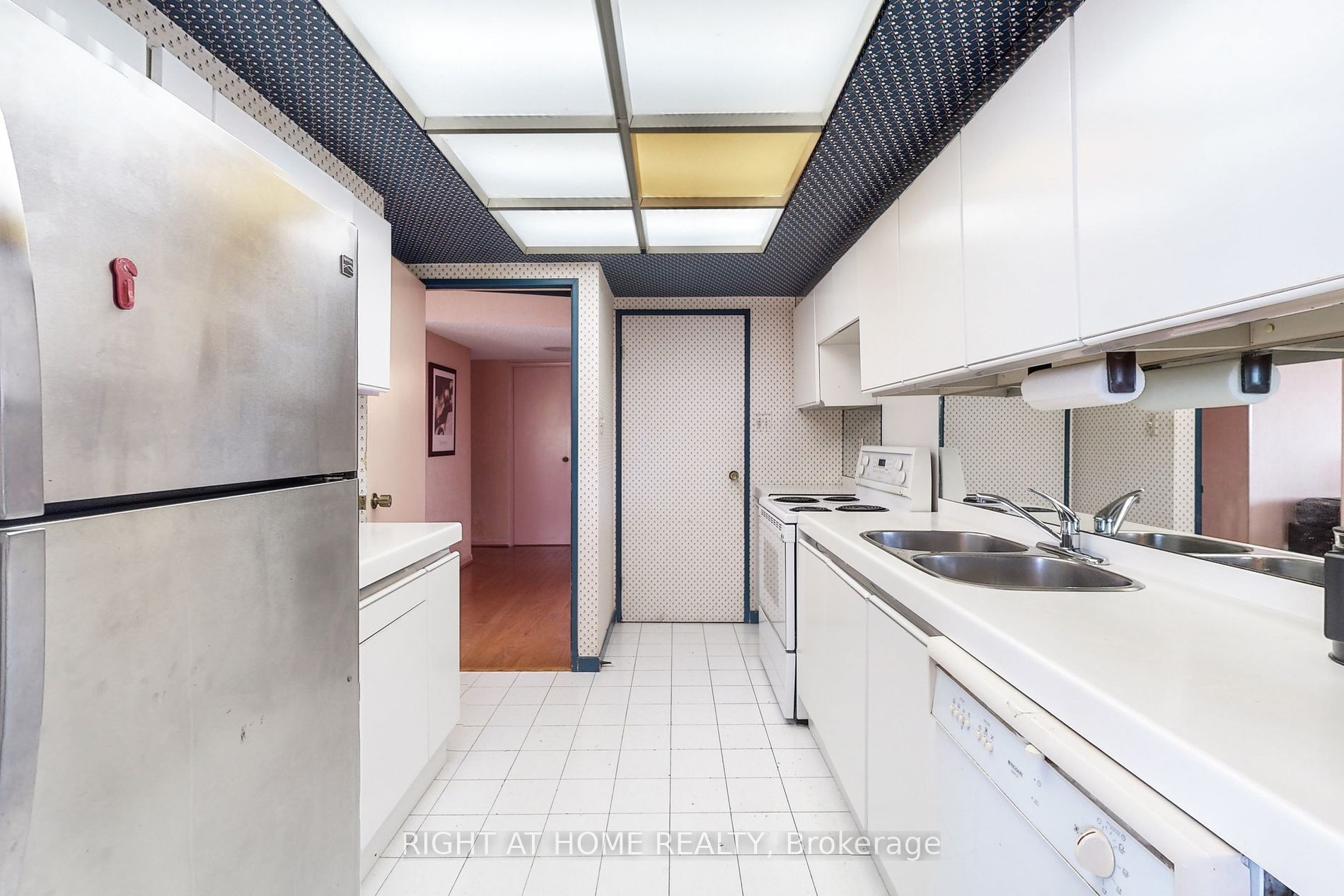 2045 Lake Shore Blvd W, #507