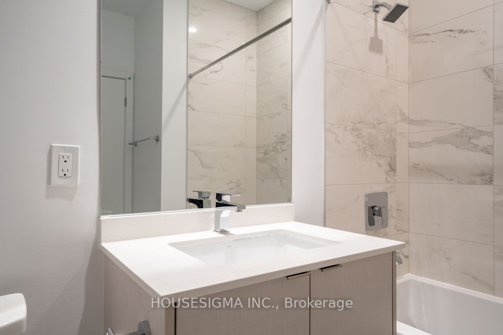 1926 Lake Shore Boulevard, #3201