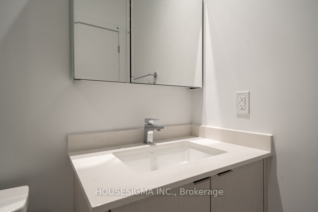 1926 Lake Shore Boulevard, #3201