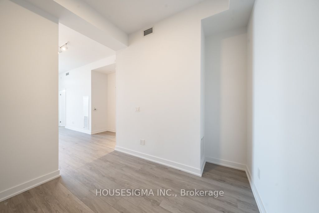 1926 Lake Shore Boulevard, #3201